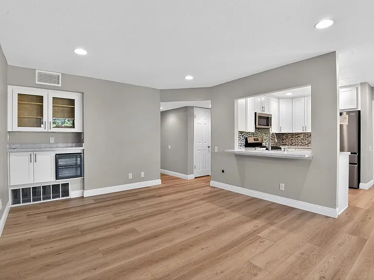 2173 Arbor Cir — Photo 9