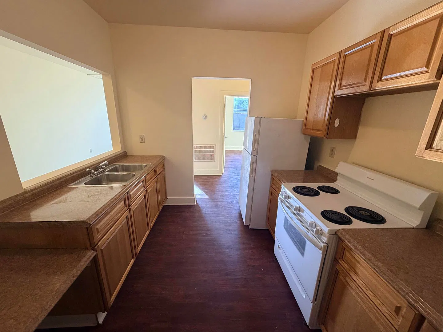 38 Tyler Street — Photo 3