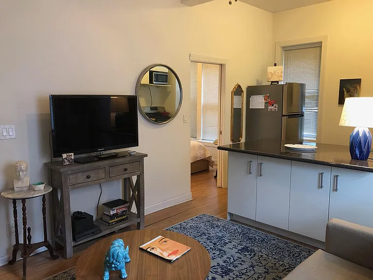 4703 N Winchester Ave #1R — Photo 5