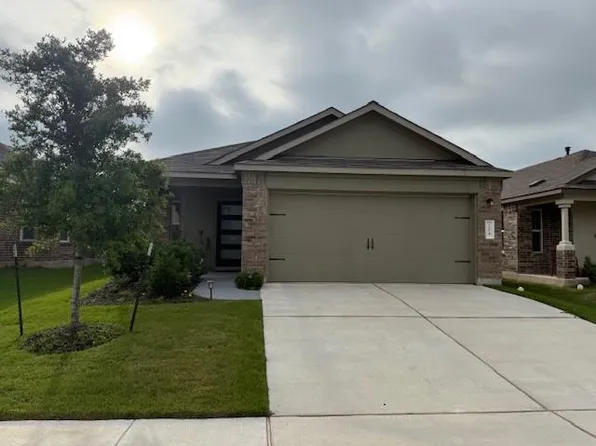 204 Longbridge Dr, Hutto, TX 78634