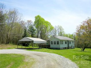 1243 Howard Gap Loop Rd, Flat Rock, NC 28731