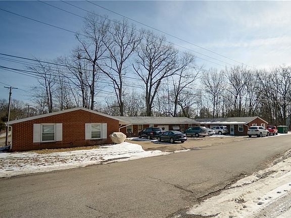 4th image of 563 McDonald St #1-4