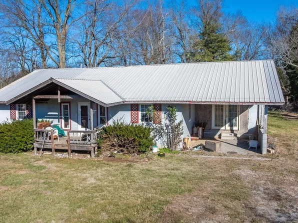 7560 Old Madisonville Rd, Hopkinsville, KY 42240