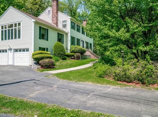 395 Chestnut St, North Andover, MA 01845
