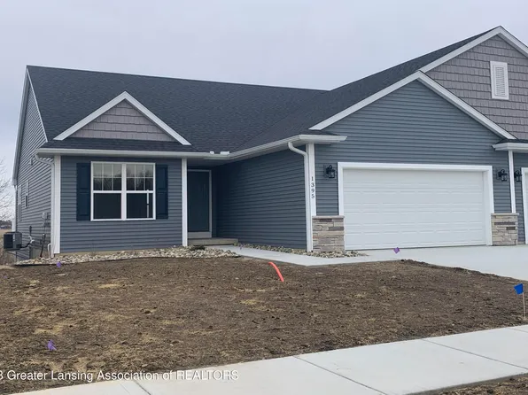 1395 Superior Dr #11, Saint Johns, MI 48879