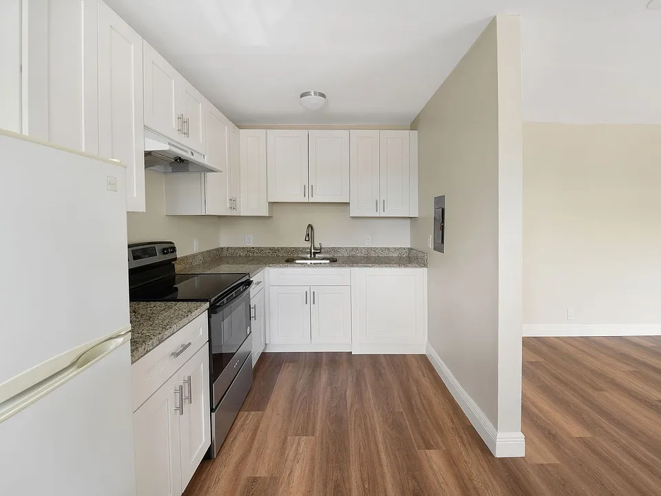 901 N F St #2