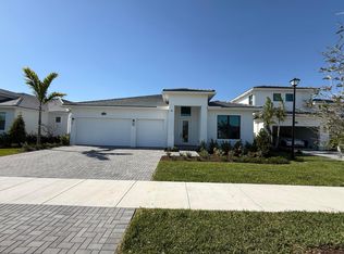 8490 SW Cantante Way, Port Saint Lucie, FL 34987