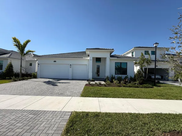 8490 SW Cantante Way, Port St Lucie, FL 34987