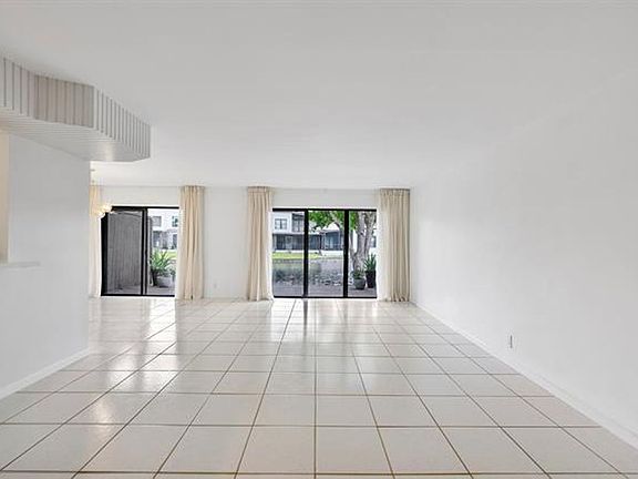 5th image of 9717 N New River Canal Rd APT 409
