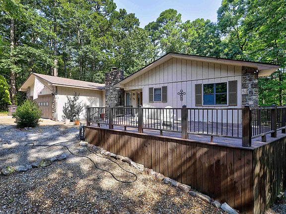 3rd image of 15 Del Camino Ln