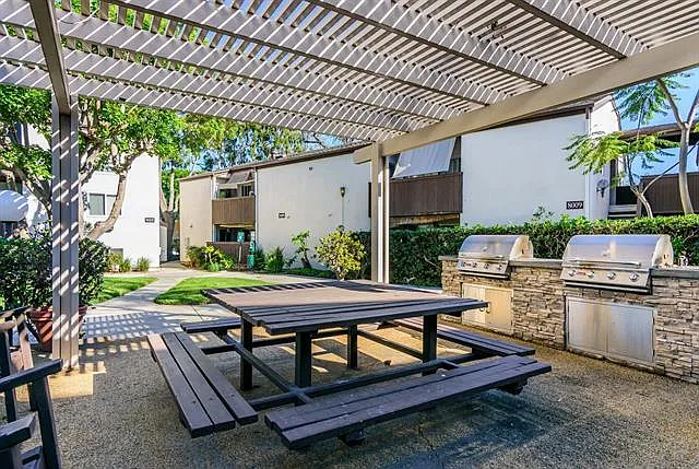 1361 Caminito Gabaldon — Photo 10