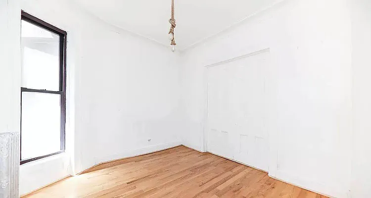 Rented by Avenues Real Estate | media 6