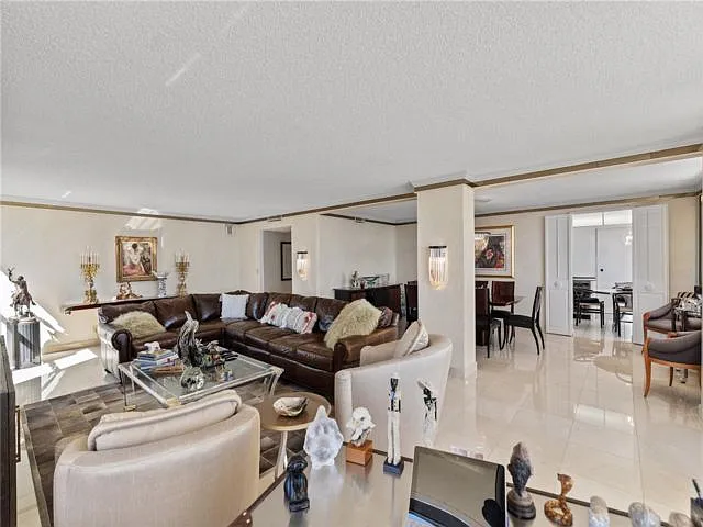 1920 S Ocean Dr #11B — Photo 4