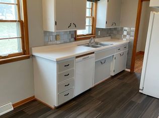 1024 Scott Ave, Waterloo, IA 50701