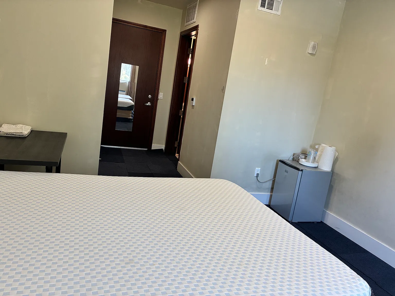 Studio, 220 sqft, $1,500 — Photo 3