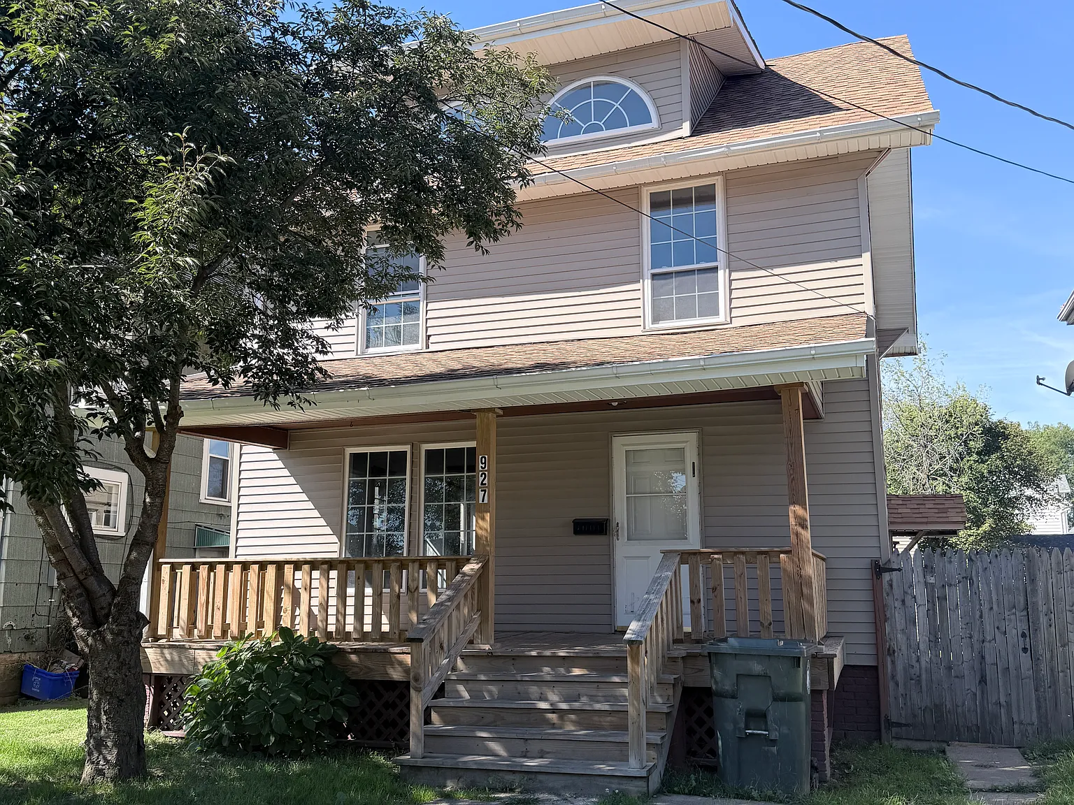 4 bed, 1392 sqft, $1,245 — Photo 1