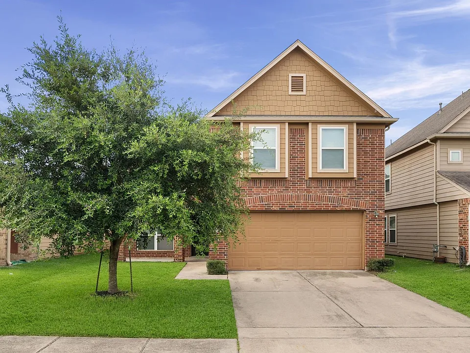 3327 Upland Spring Trce