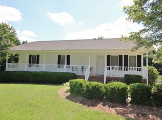 2883 Greenleaf Rd, Clover, SC 29710