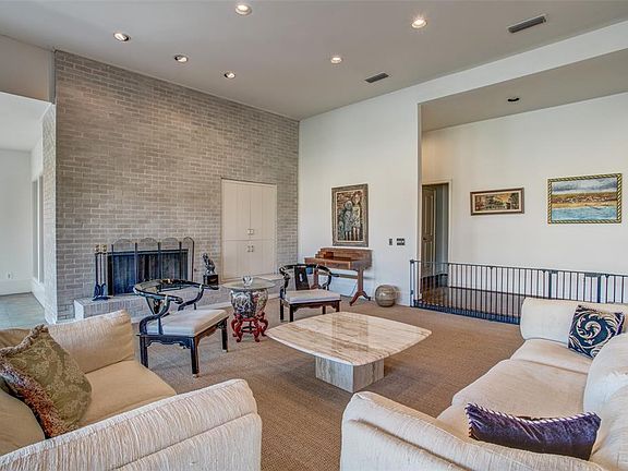 5th image of 5615 Lobello Dr