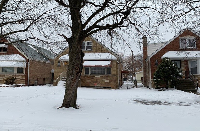 2nd image of 8009 S Troy St