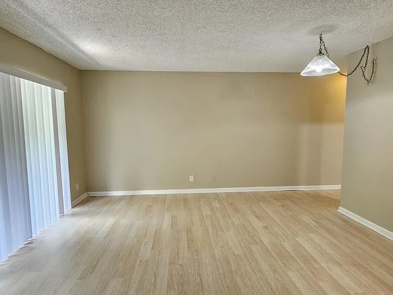 1900 N Congress Ave #206 — Photo 3