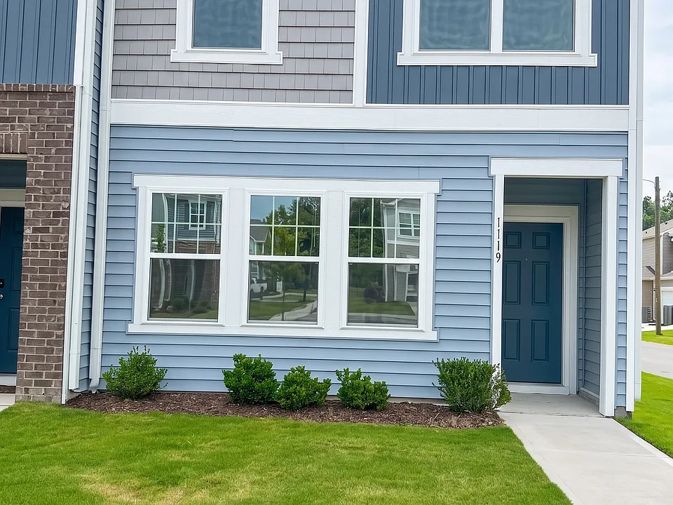 1119 Tofino Dr