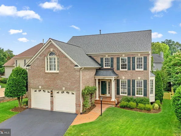 47681 Leechecker Ct, Sterling, VA 20165