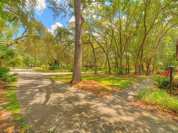 3rd image of 717 Sybilwood Cir