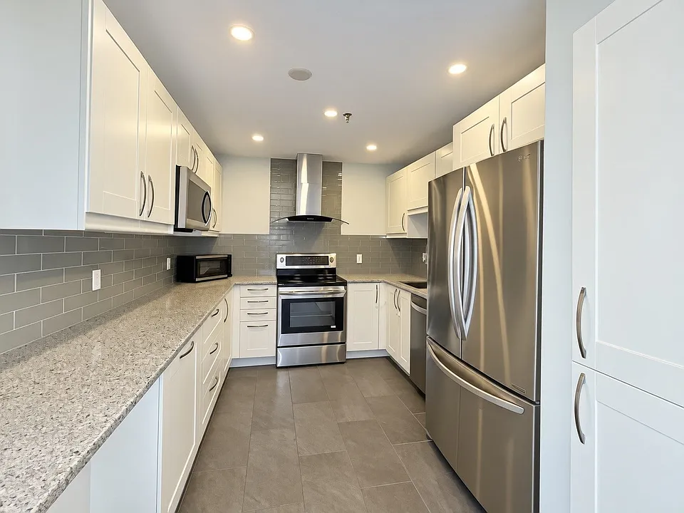 3920 Mystic Valley Pkwy #322