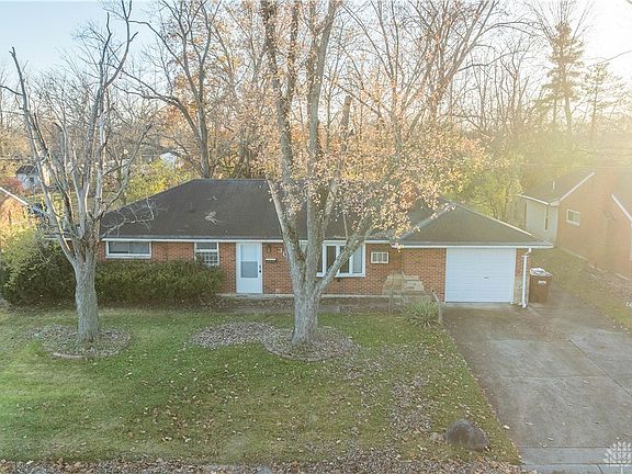 4th image of 300 W Sherry Dr