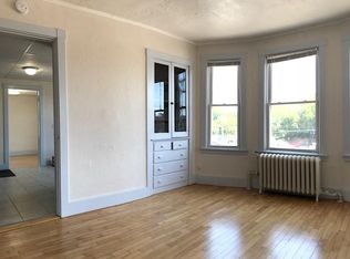 523 Washington Ave APT 3, Portland, ME 04103