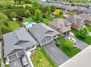 17 Lotus Ave, Norfolk County, ON N0E1Y0