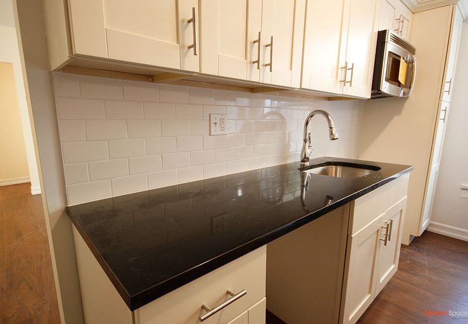 1st image of 2410 29th St APT 1