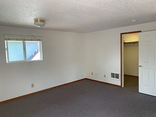 1285 Avenue A Photo 1