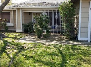 9 Mafic Ct, Sacramento, CA