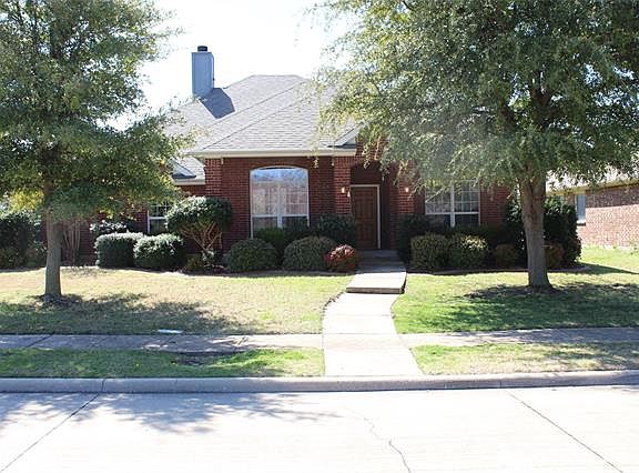 2nd image of 3989 Sparkling Brook Dr