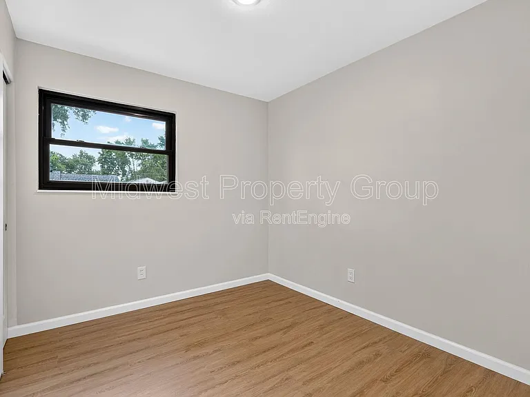 216 Allen Dr — Photo 10