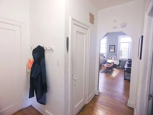 Rented by Bold New York | media 8