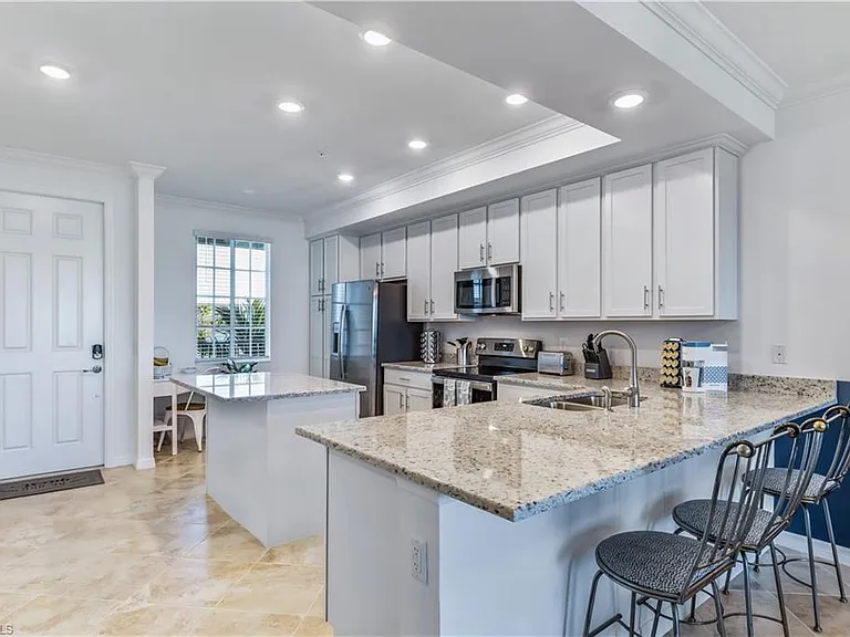 43030 Greenway Blvd #424 — Photo 3