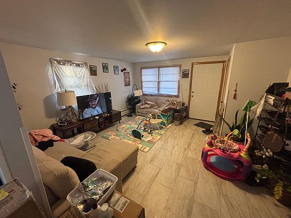 3rd image of 5370 5th St NE