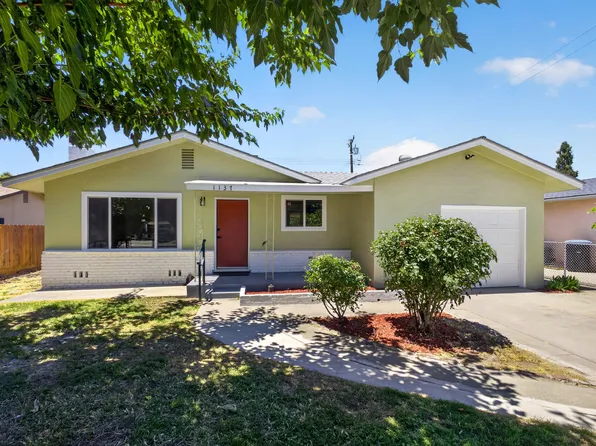 1137 N Gowdy Street, Visalia, CA 93292