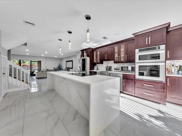 4543 NW 90th Ave, Sunrise, FL 33351