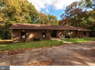 359 Sycamore Rd, Douglassville, PA 19518