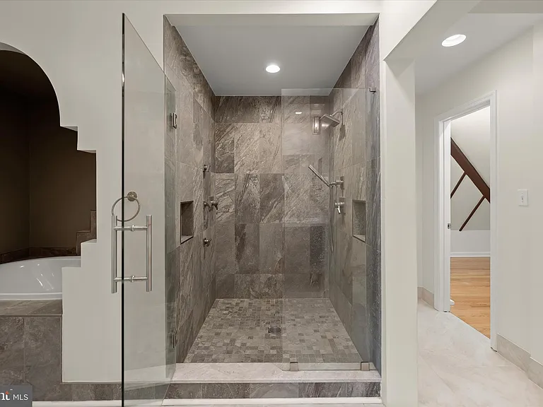 5104 Scarsdale Rd — Photo 39