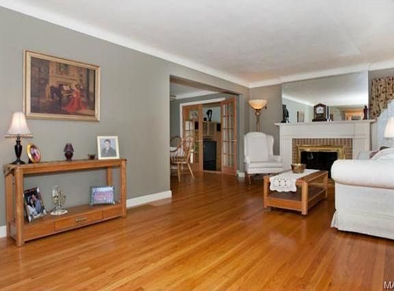 4th image of 5101 Kingwood Dr