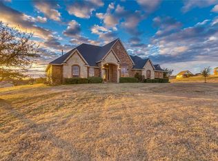 4528 Indian Tree Ct, Fort Worth, TX 76126