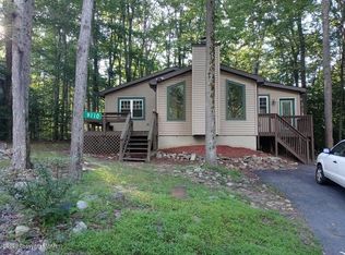 9110 Belvedere Rd, Tobyhanna, PA 18466