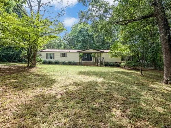 14553 Eaglebrook Dr, Charlotte, NC 28227