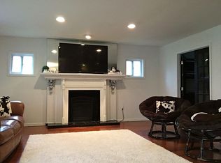 6330 Nelwood Rd, Parma Heights, OH 44130