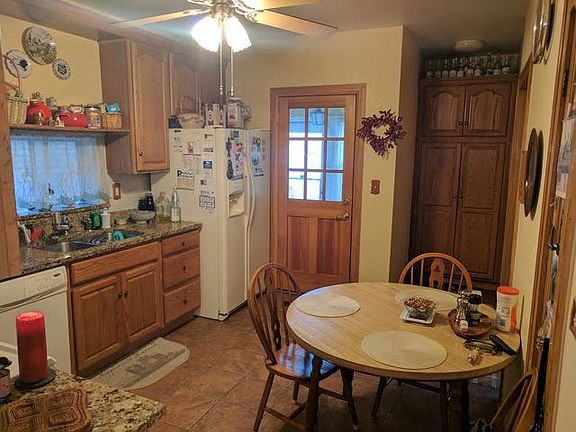 5th image of 5317 W Oakdale Ave